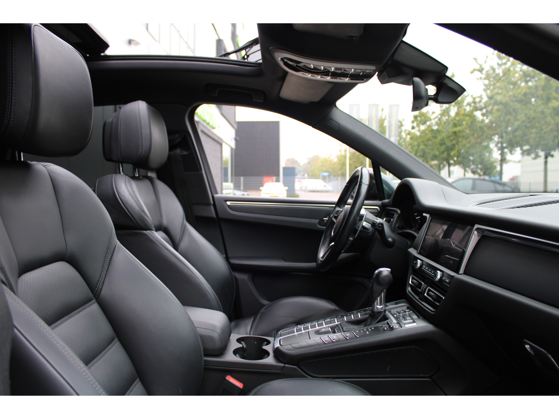 Porsche Macan 2.0 47939190-19.jpg | ROS Automotive