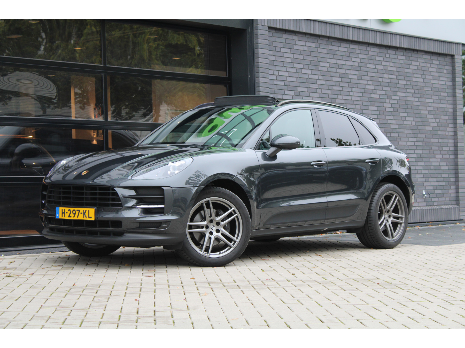 Porsche Macan 2.0 47939190-3.jpg | ROS Automotive