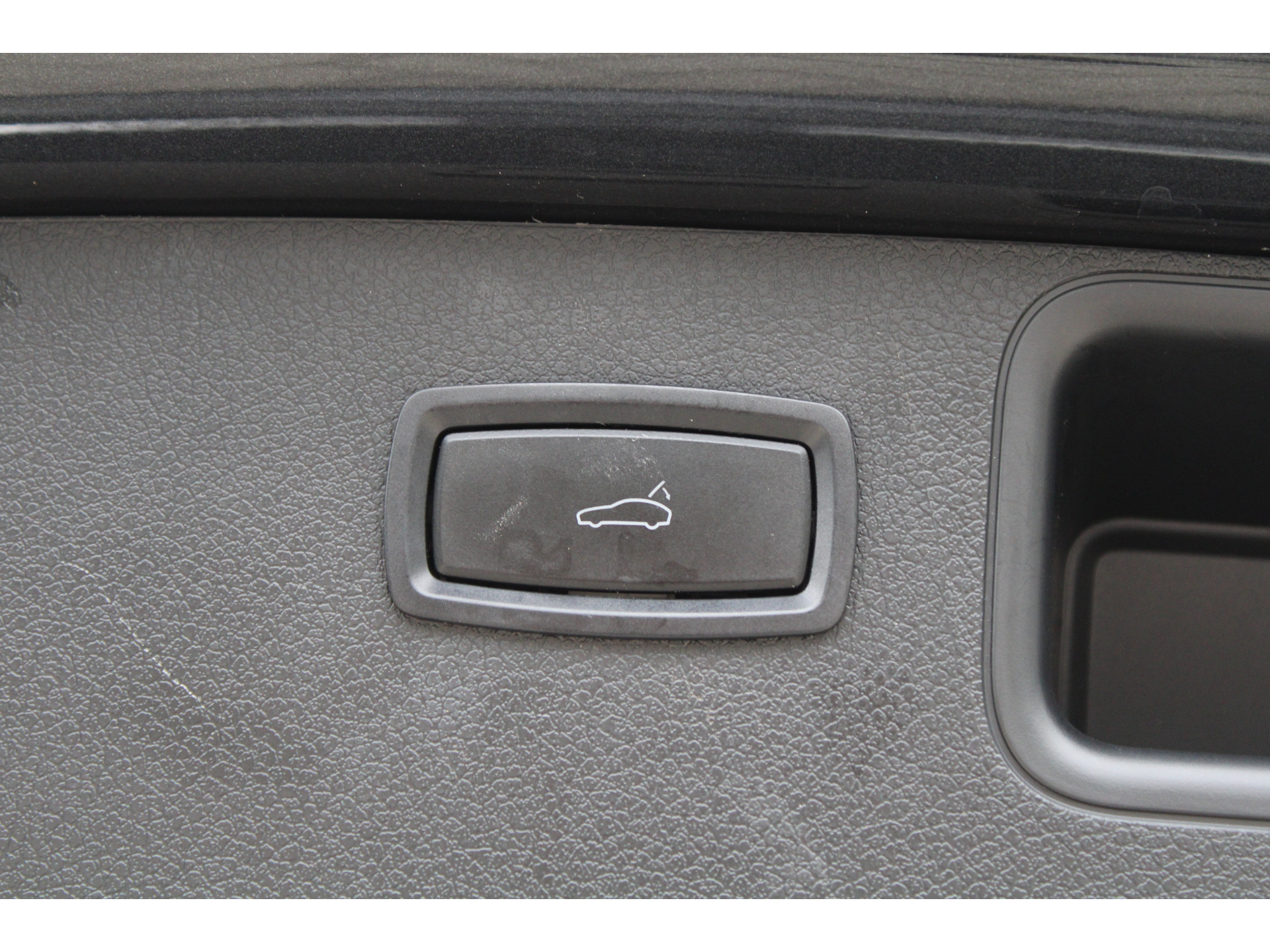 Porsche Macan 2.0 47939190-42.jpg | ROS Automotive