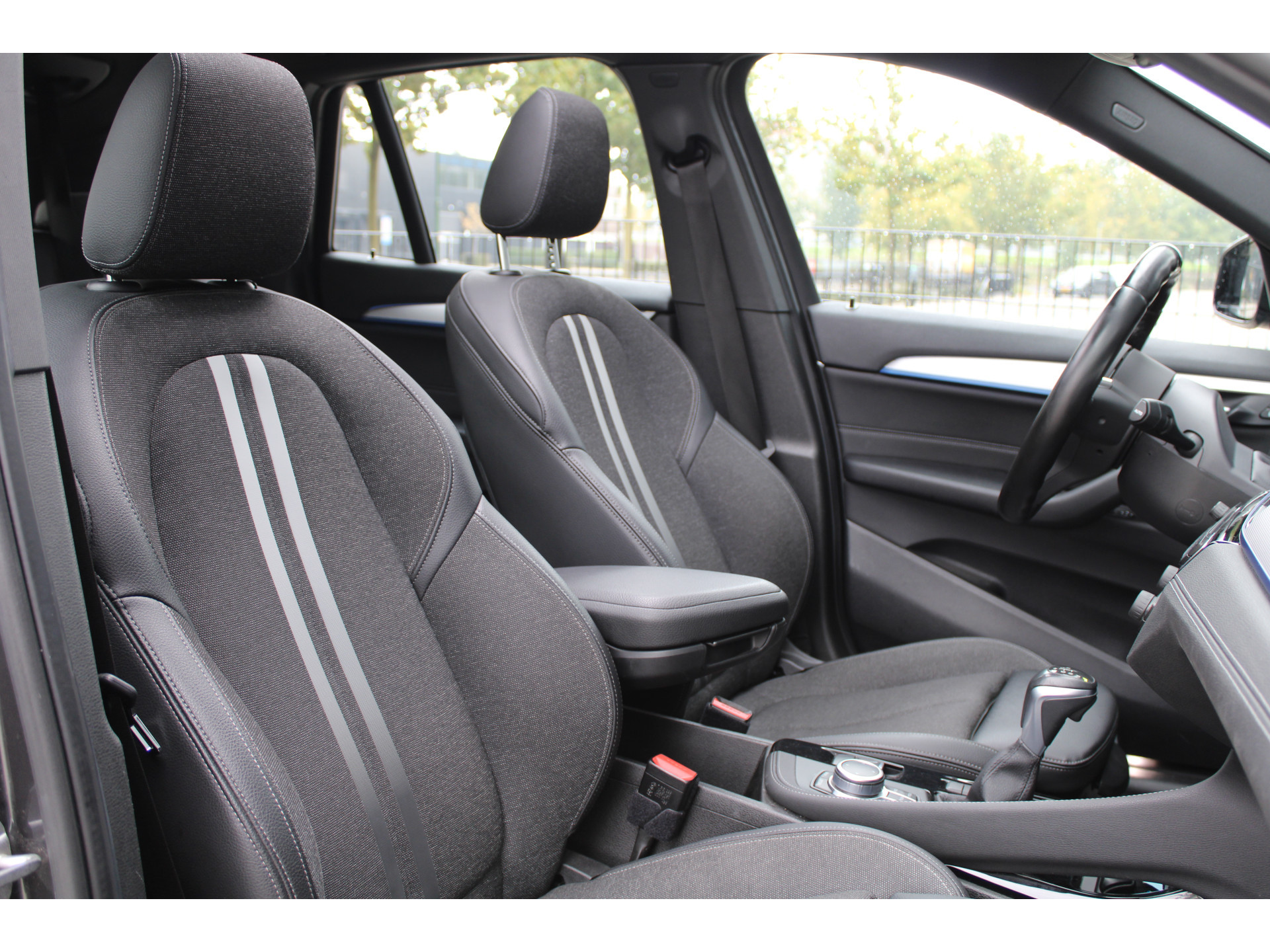 BMW X1 xDrive25e High Executive M-SPORT 47939704-24.jpg | ROS Automotive