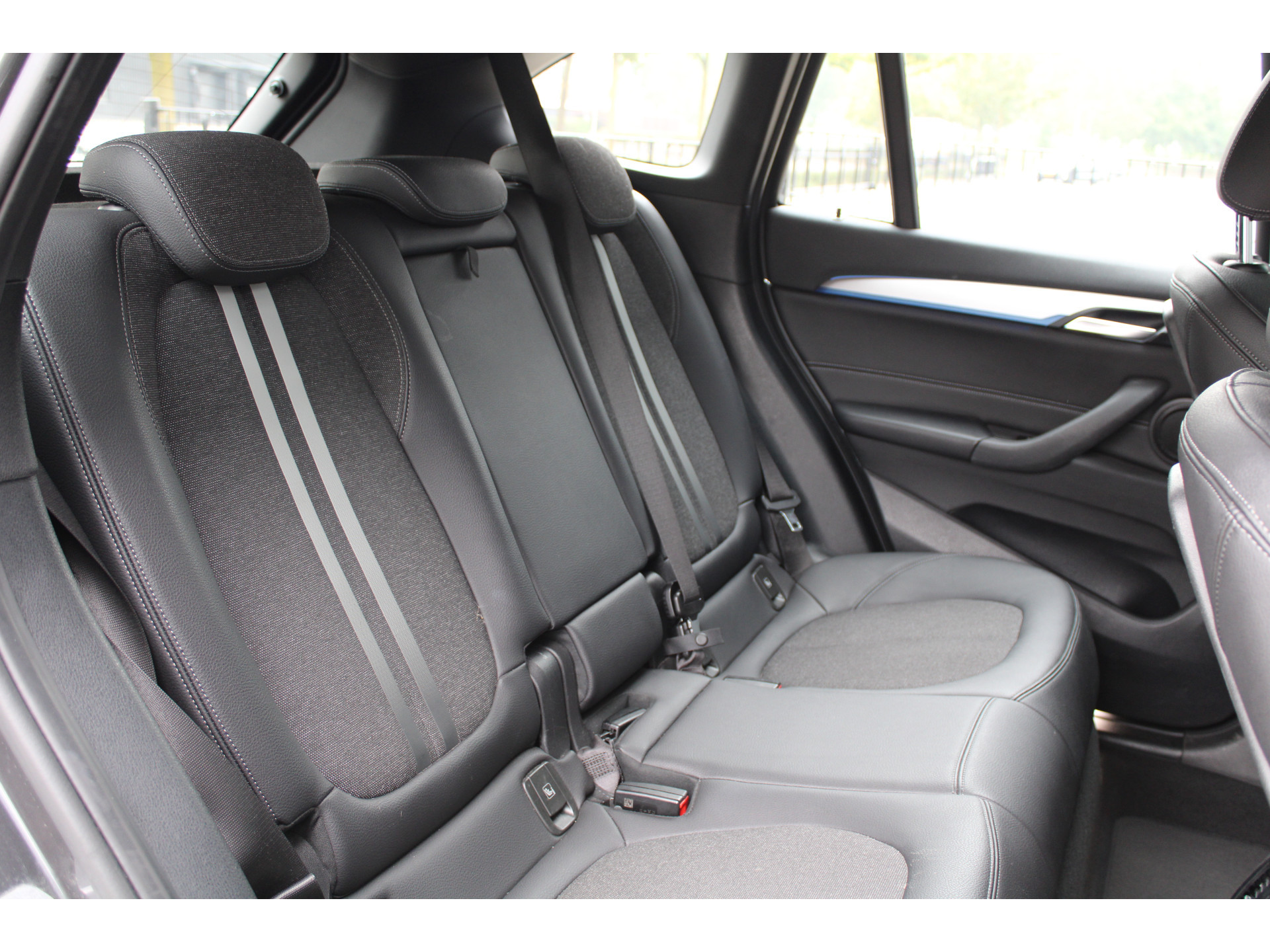 BMW X1 xDrive25e High Executive M-SPORT 47939704-44.jpg | ROS Automotive