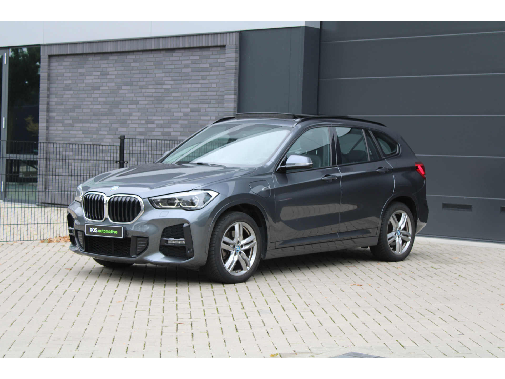 BMW X1 xDrive25e High Executive M-SPORT 47939704-48.jpg | ROS Automotive