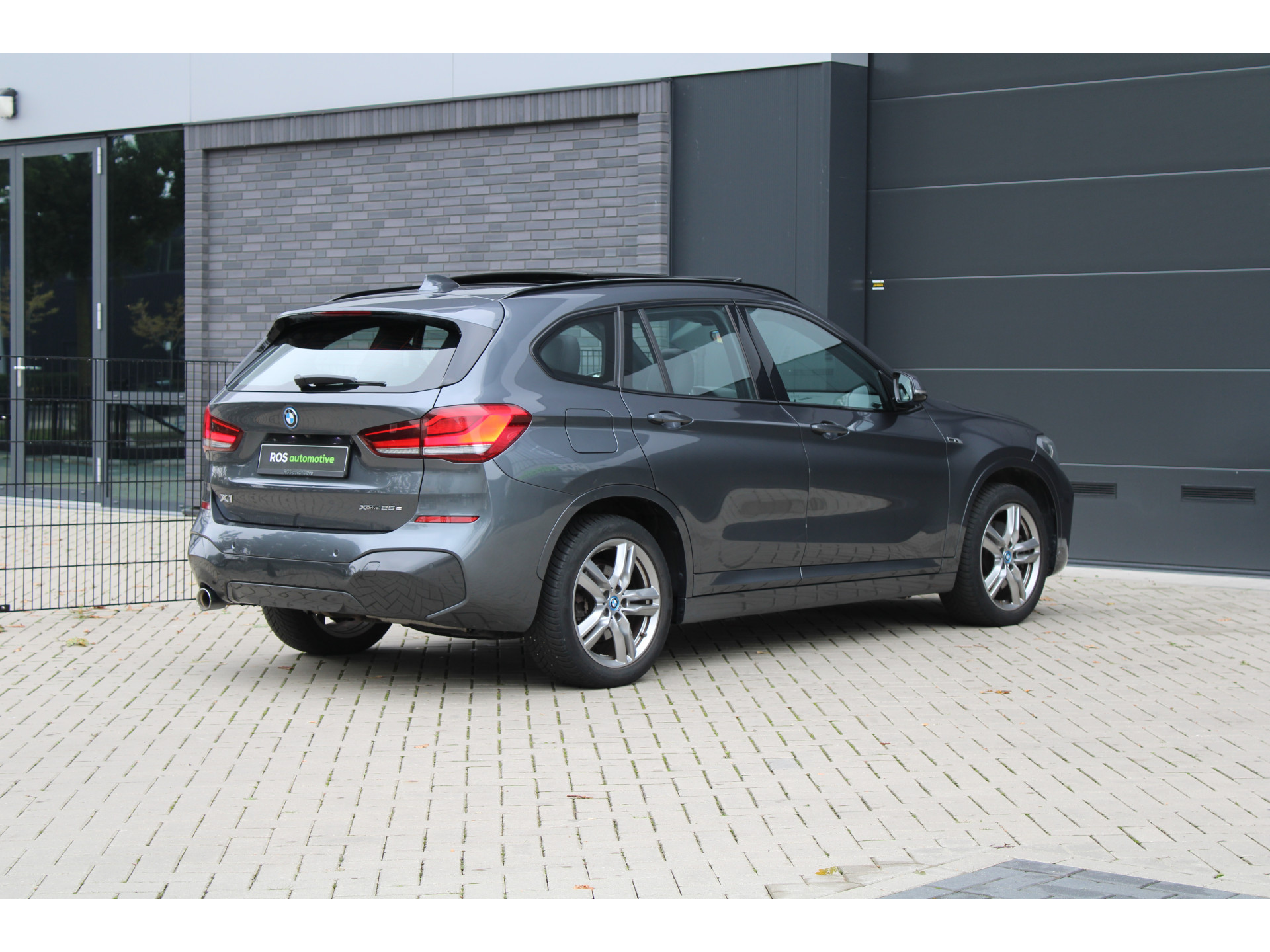 BMW X1 xDrive25e High Executive M-SPORT 47939704-49.jpg | ROS Automotive