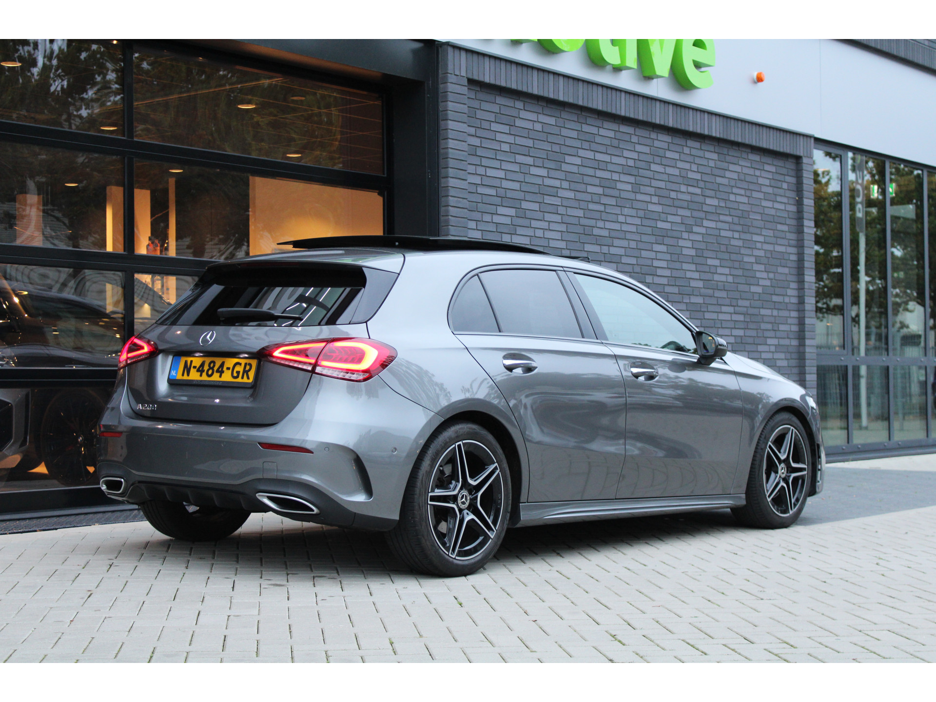 Mercedes-Benz A-Klasse 200 Business Solution AMG 48327659-12.jpg | ROS Automotive