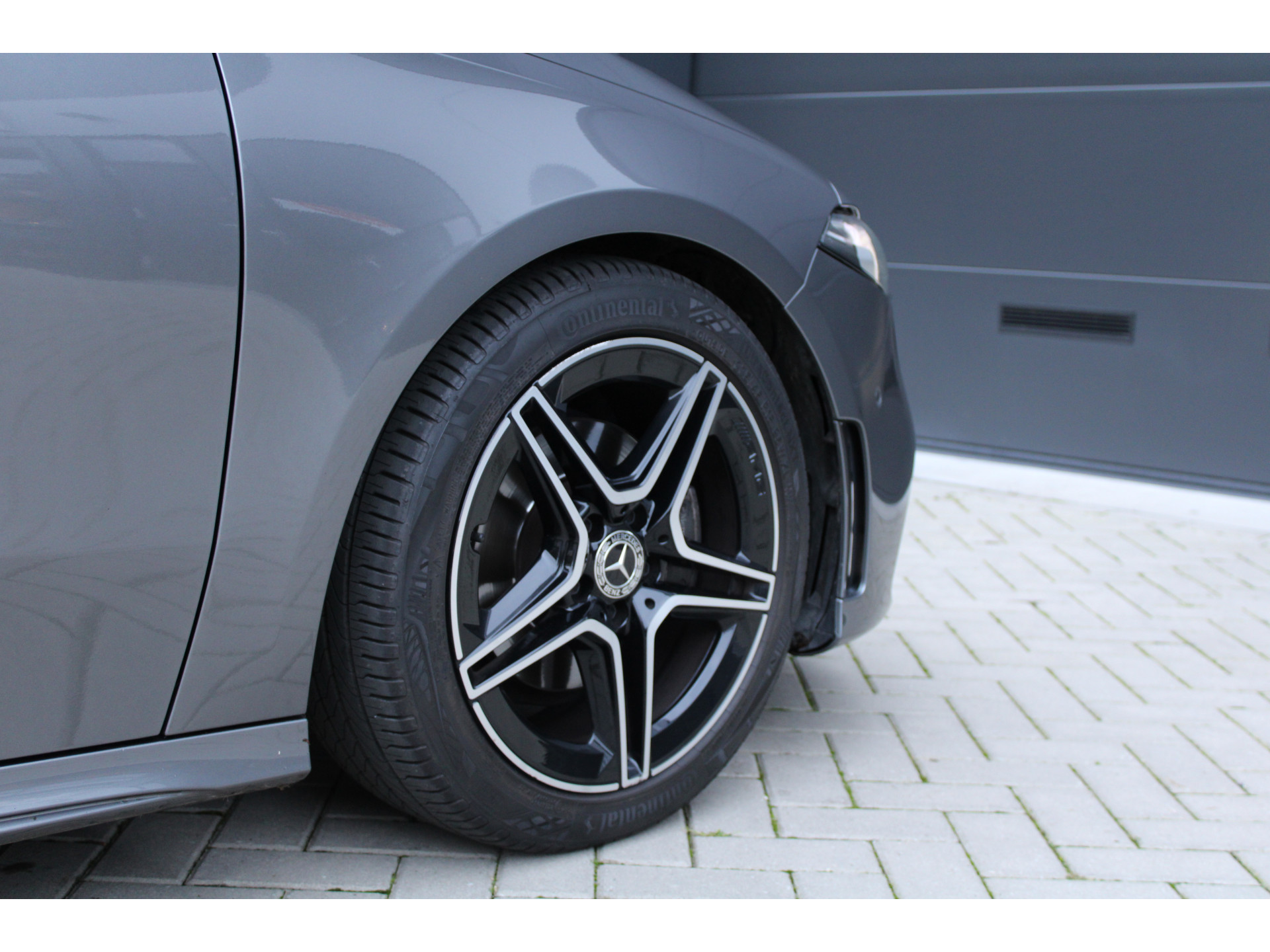Mercedes-Benz A-Klasse 200 Business Solution AMG 48327659-17.jpg | ROS Automotive