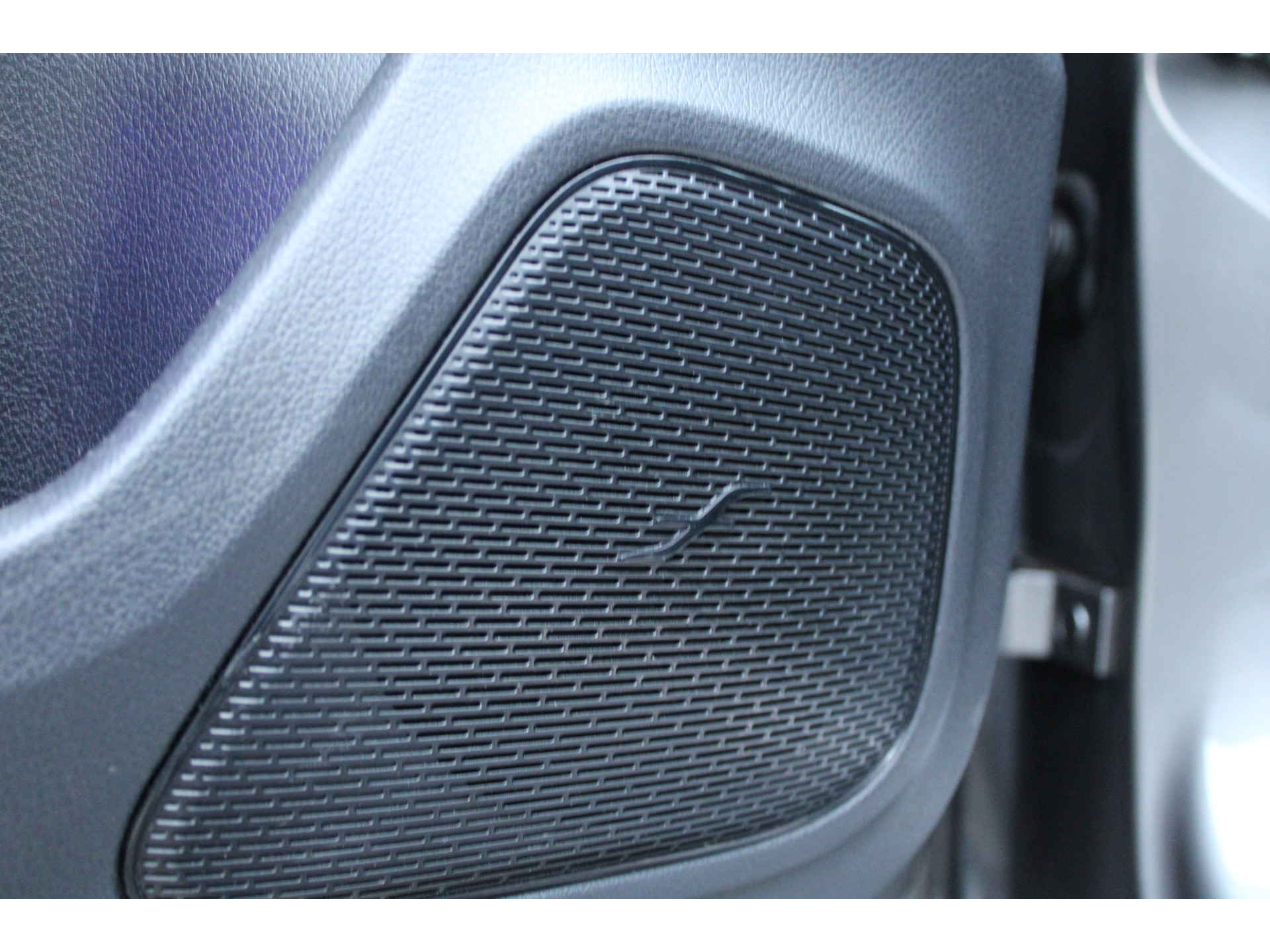 Mercedes-Benz A-Klasse 200 Business Solution AMG 48327659-22.jpg | ROS Automotive