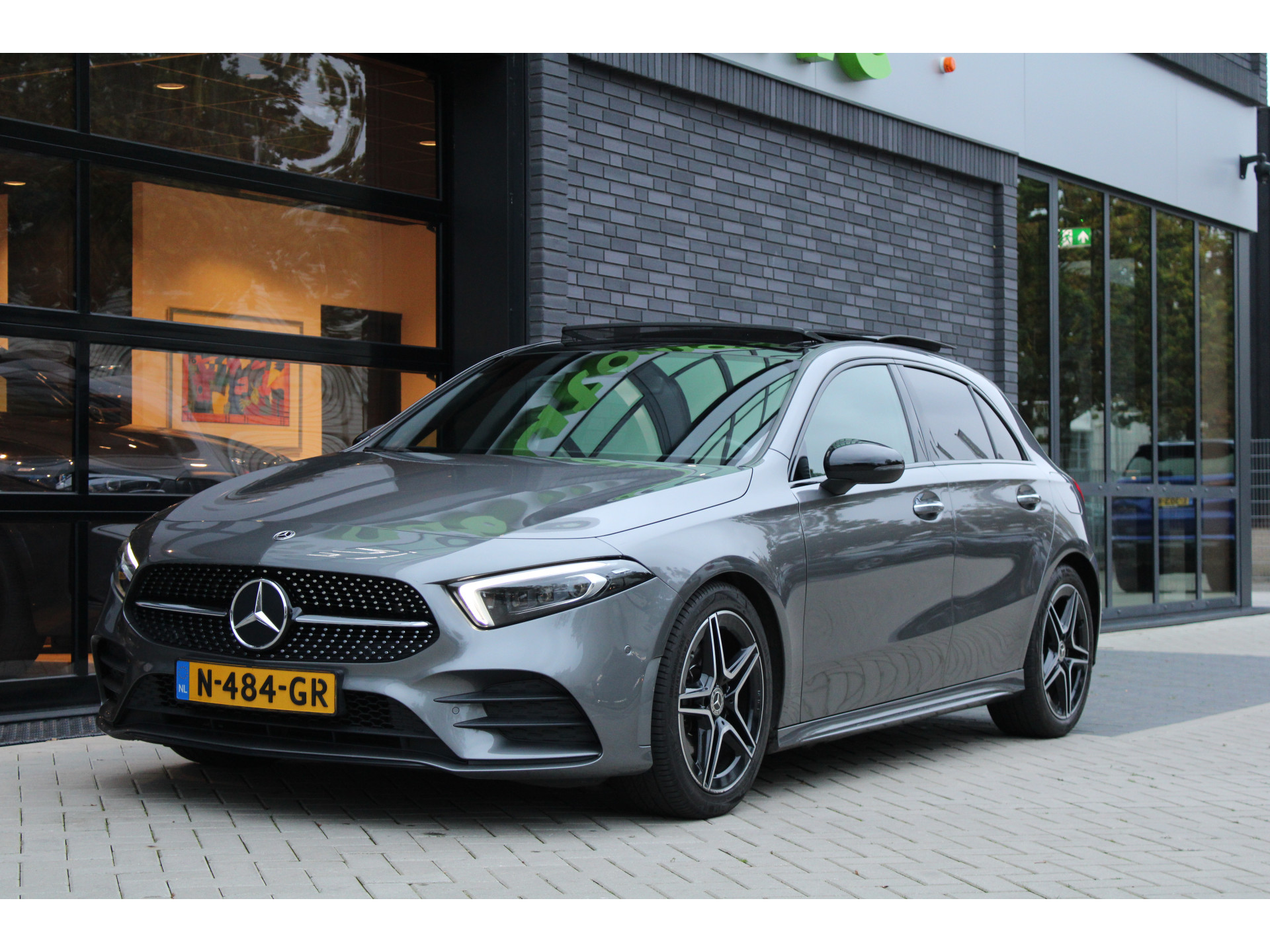Mercedes-Benz A-Klasse 200 Business Solution AMG 48327659-4.jpg | ROS Automotive