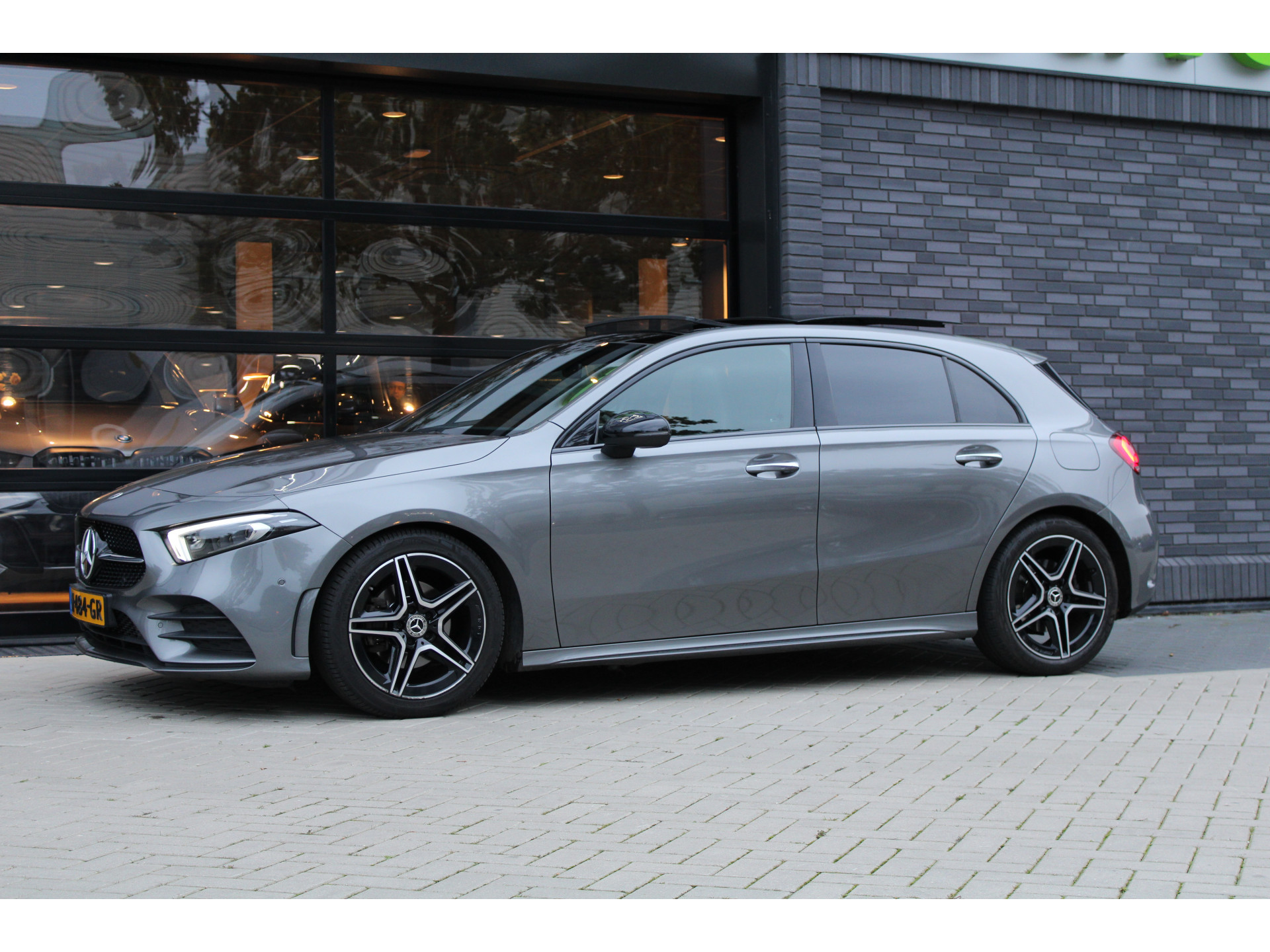 Mercedes-Benz A-Klasse 200 Business Solution AMG 48327659-6.jpg | ROS Automotive