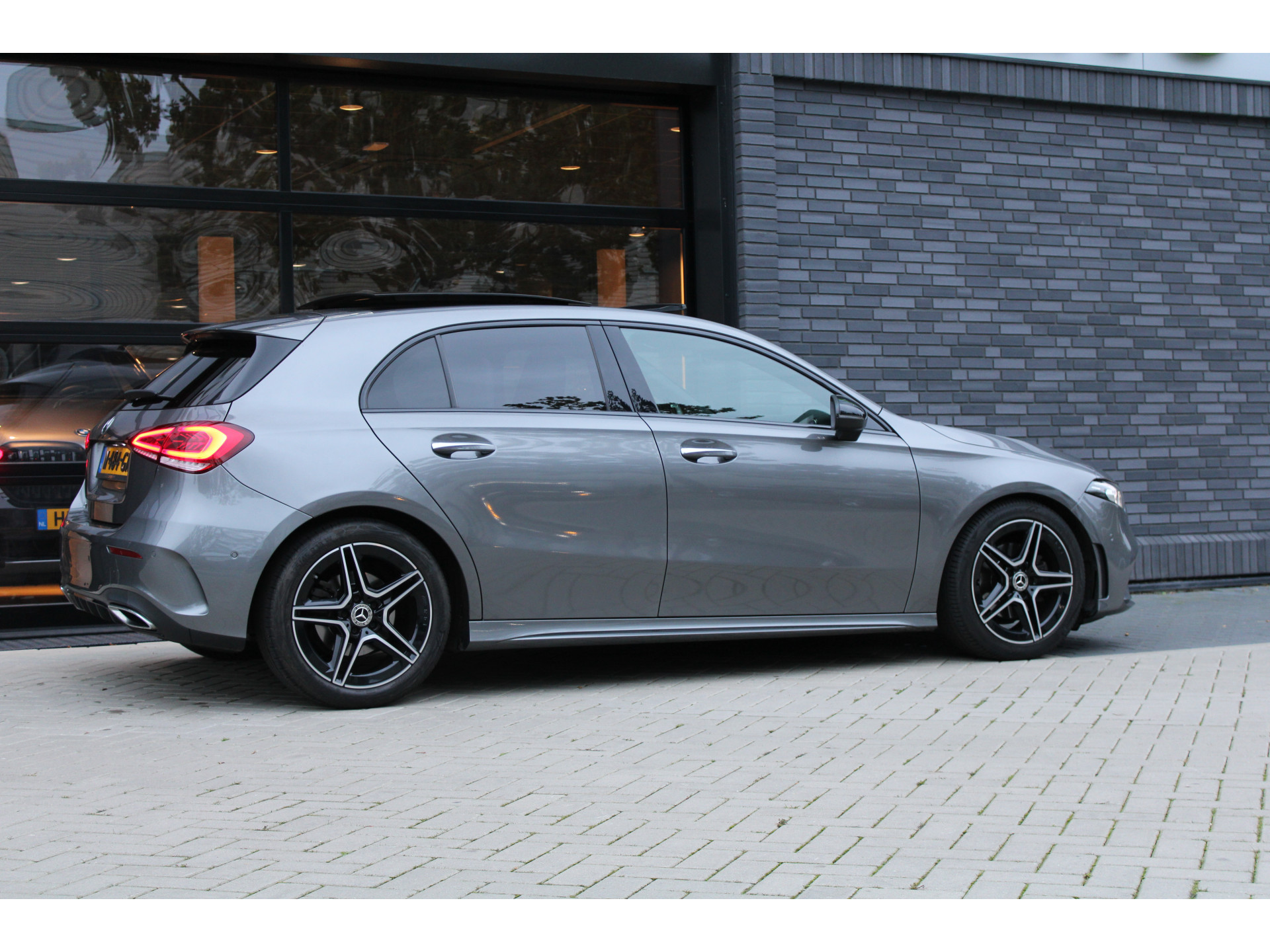 Mercedes-Benz A-Klasse 200 Business Solution AMG 48327659-9.jpg | ROS Automotive