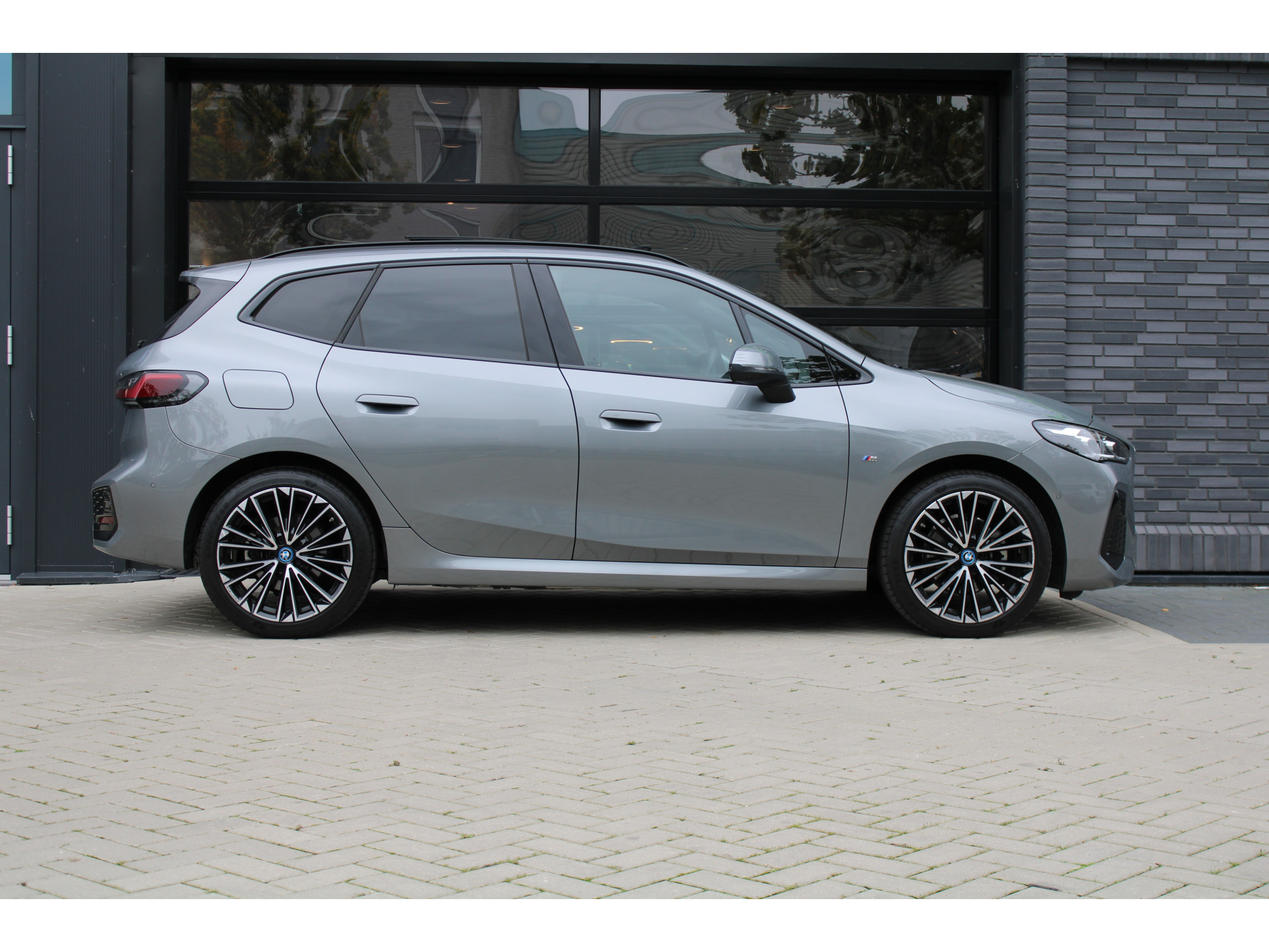 BMW 2 Serie Active Tourer 225e xDrive 48327858-8.jpg | ROS Automotive