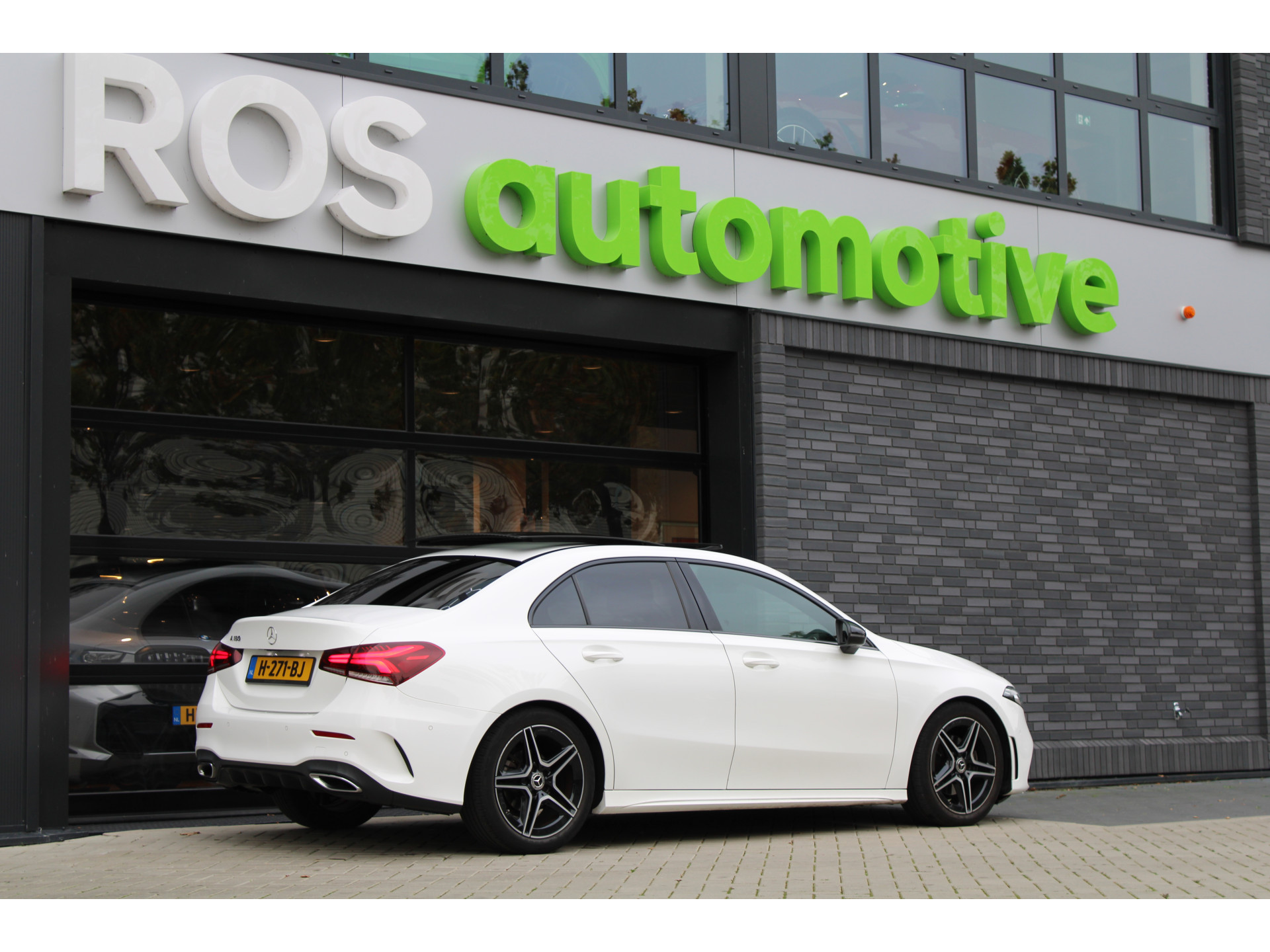 Mercedes-Benz A-Klasse 180 Business Solution AMG 48369799-1.jpg | ROS Automotive
