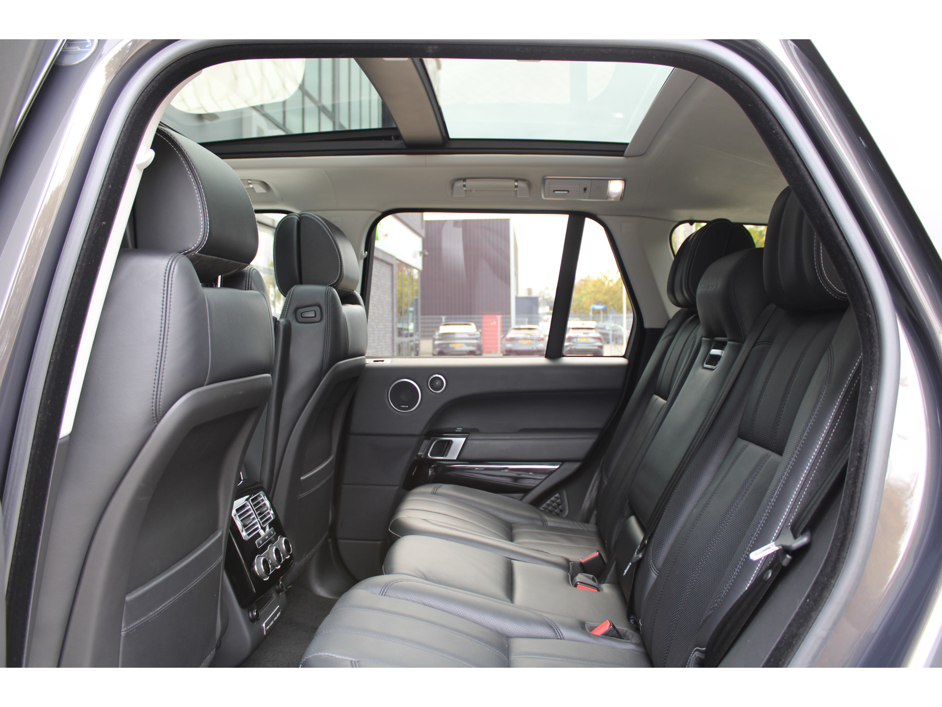 Land Rover Range Rover 4.4 SDV8 Autobiography 48516036-45.jpg | ROS Automotive