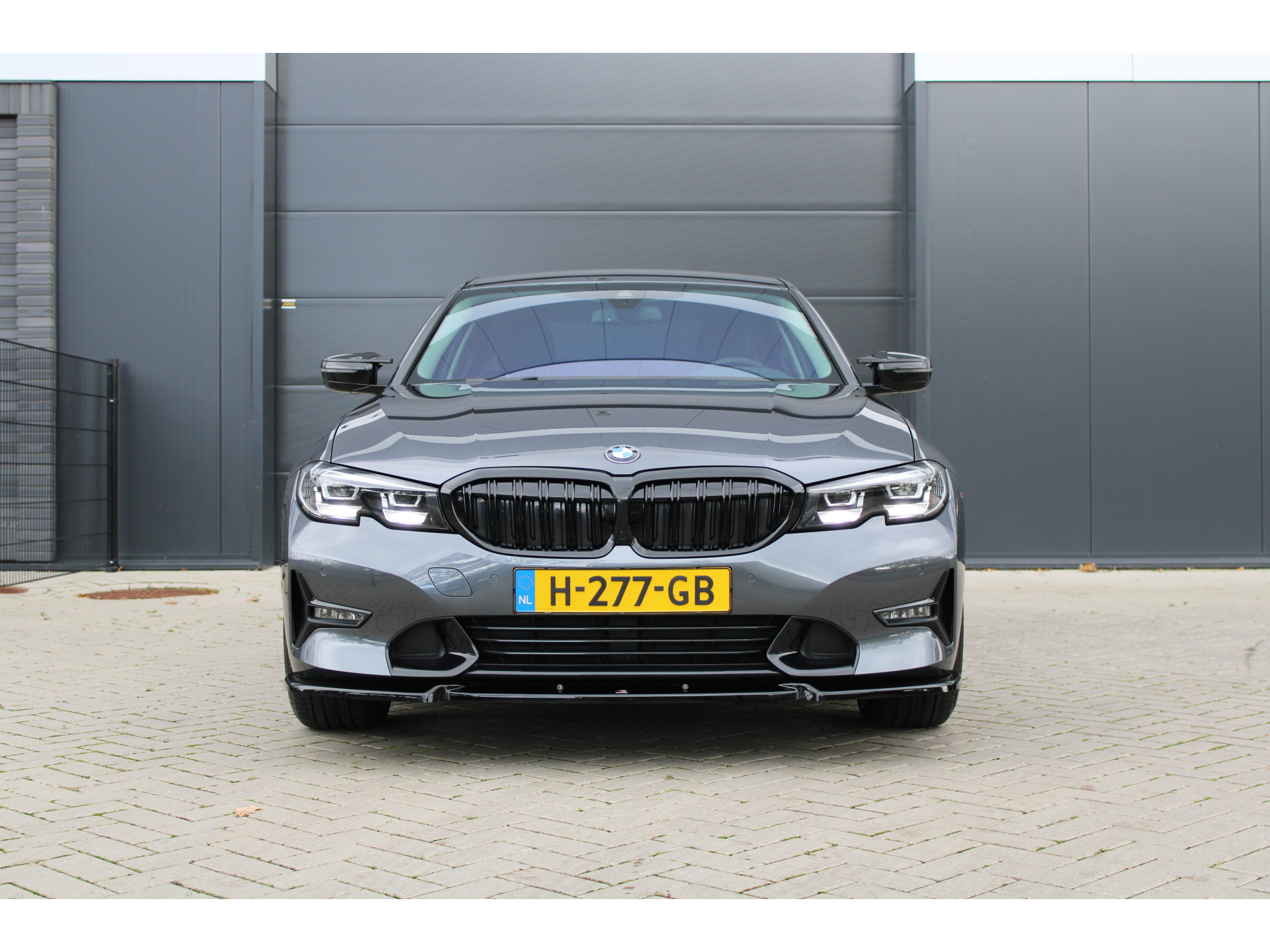 BMW 3-serie 320i Executive Edition 48536514-12.jpg | ROS Automotive