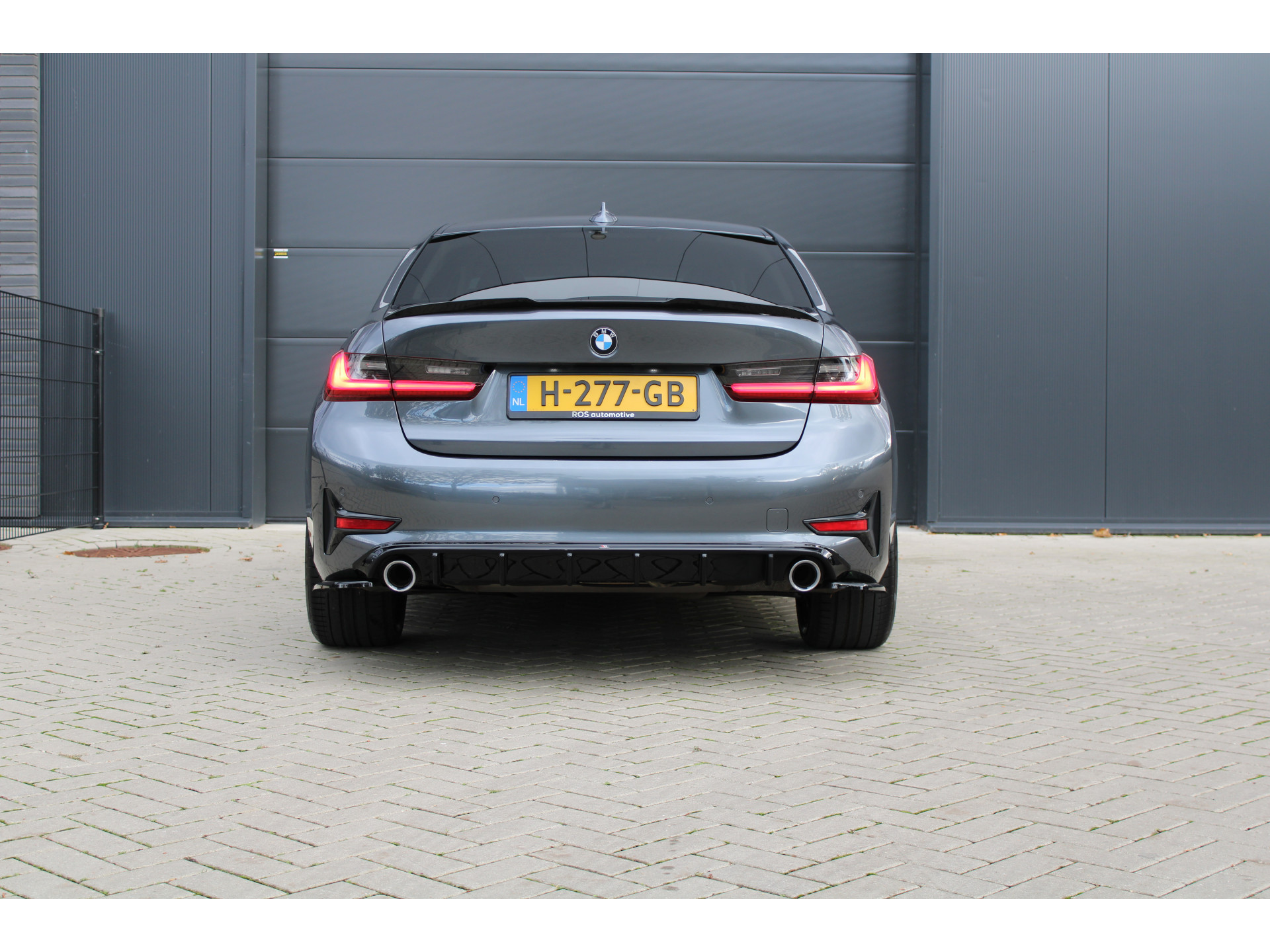 BMW 3-serie 320i Executive Edition 48536514-18.jpg | ROS Automotive