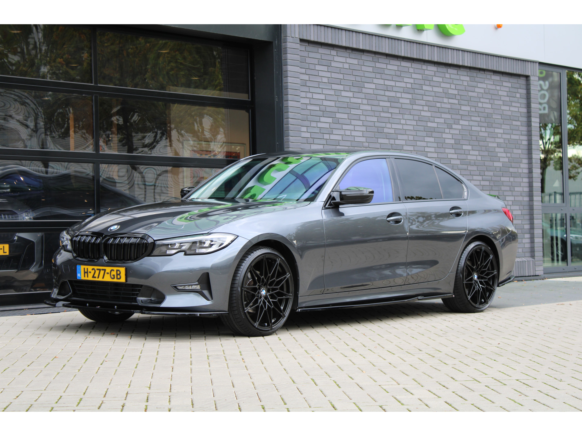 BMW 3-serie 320i Executive Edition 48536514-4.jpg | ROS Automotive