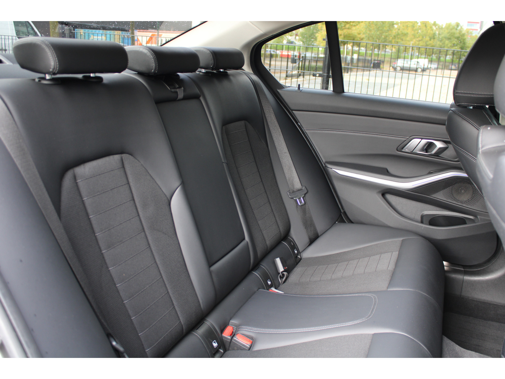 BMW 3-serie 320i Executive Edition 48536514-46.jpg | ROS Automotive