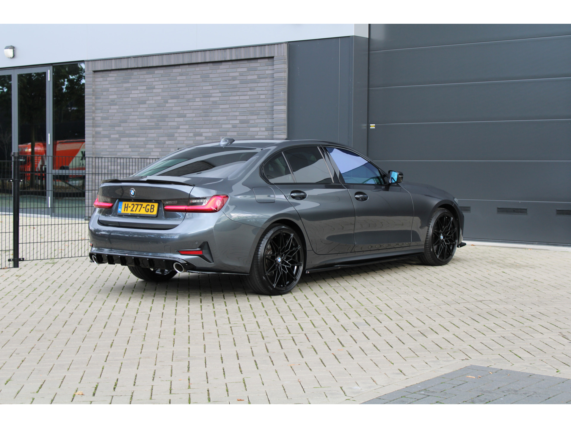 BMW 3-serie 320i Executive Edition 48536514-51.jpg | ROS Automotive