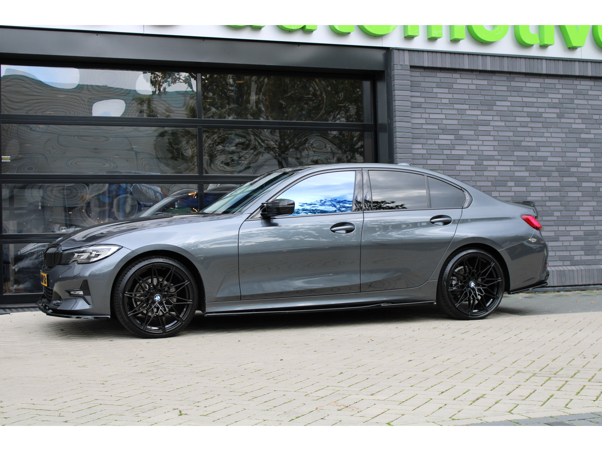 BMW 3-serie 320i Executive Edition 48536514-6.jpg | ROS Automotive