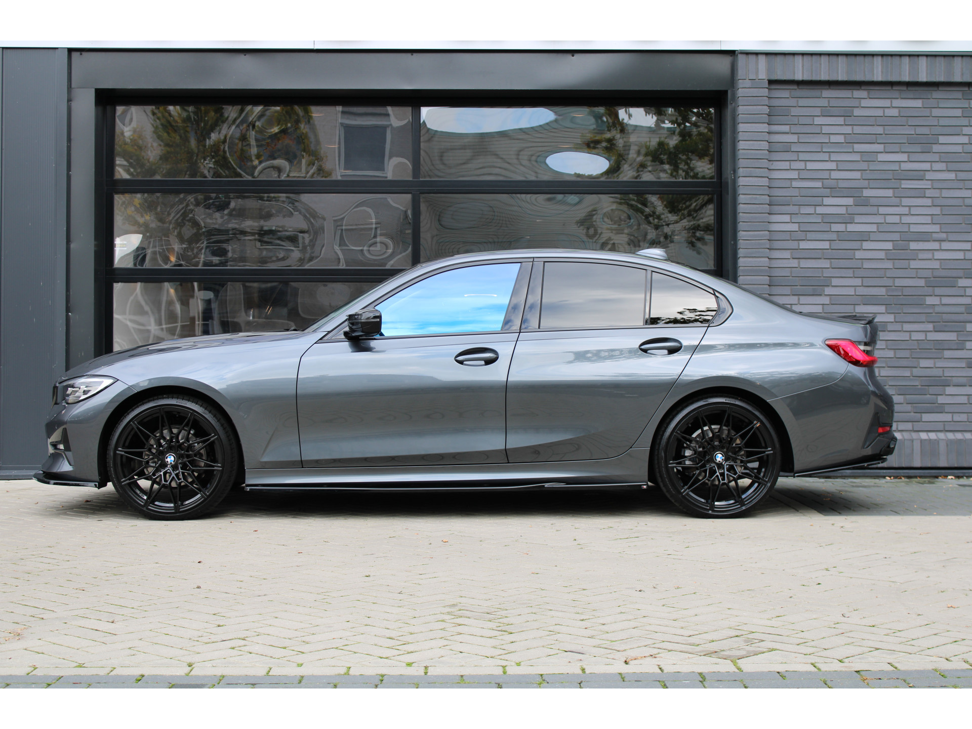 BMW 3-serie 320i Executive Edition 48536514-7.jpg | ROS Automotive