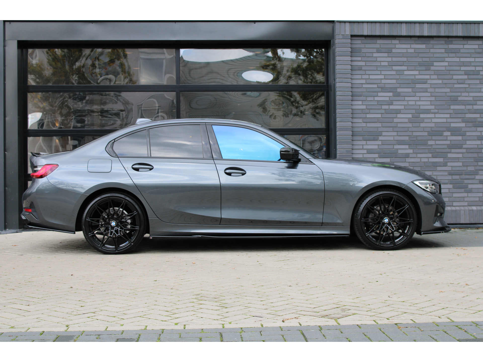 BMW 3-serie 320i Executive Edition 48536514-8.jpg | ROS Automotive