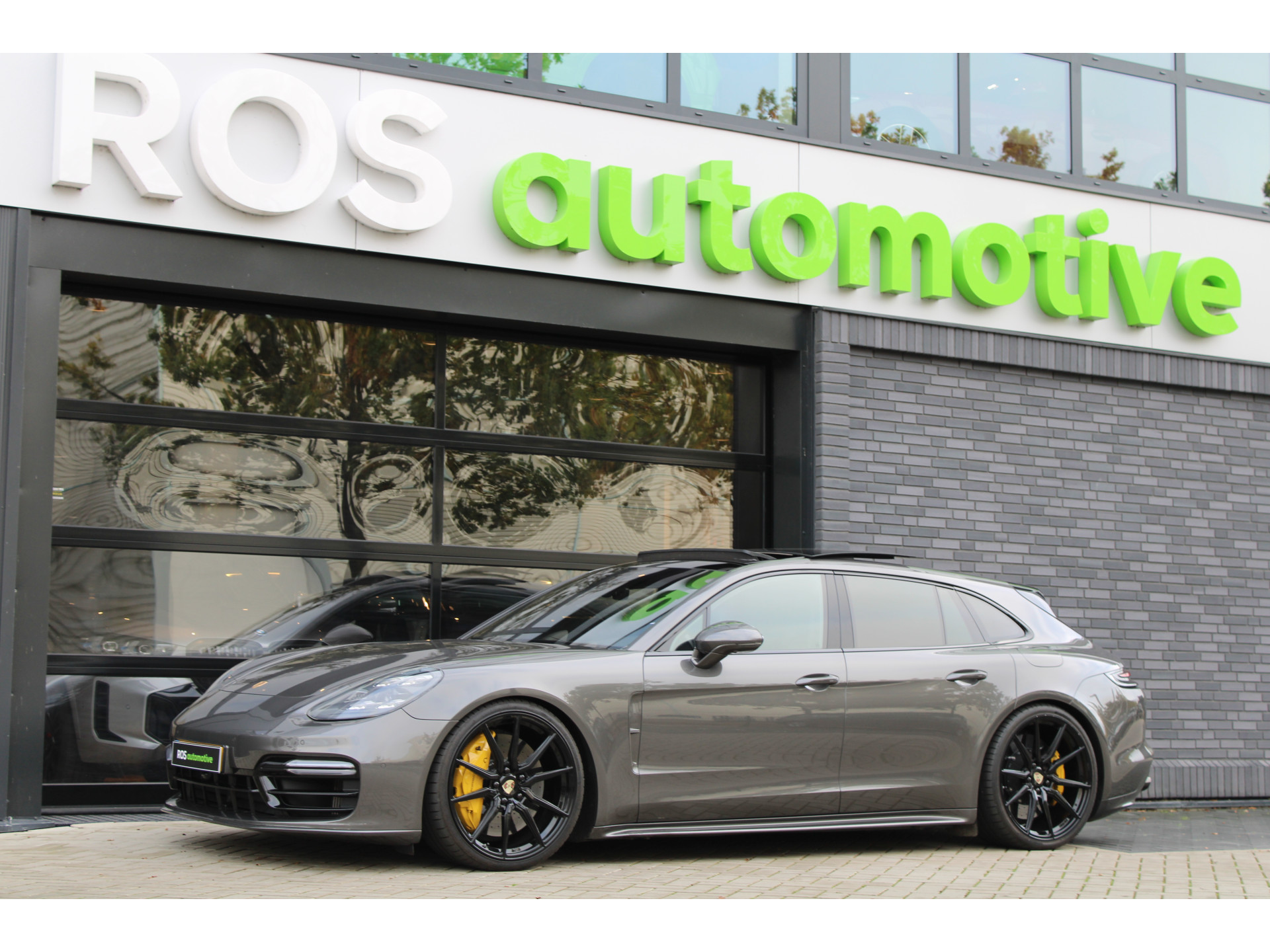 Porsche Panamera Sport Turismo 4.0 Turbo S E-Hybrid 48580852-2.jpg | ROS Automotive